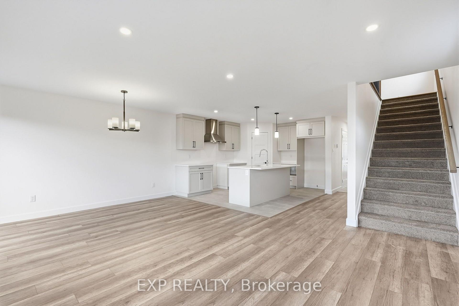 Photo 12 of 142 Elizabeth Street, North Dundas, Chesterville — HOMEH