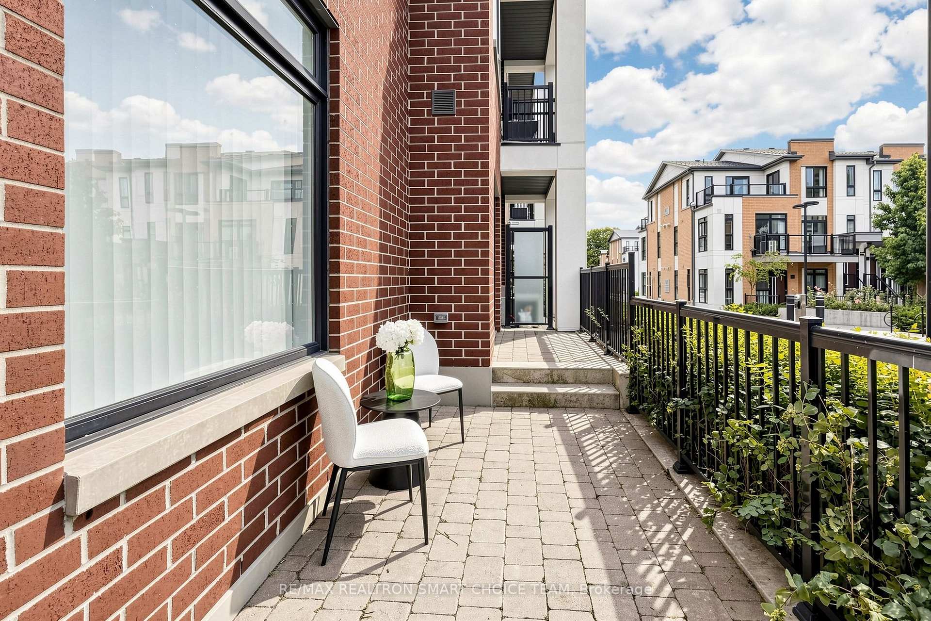 Photo 4 of Unit 108, 130 Canon Jackson Drive, North York, Beechborough-Greenbrook — HOMEH
