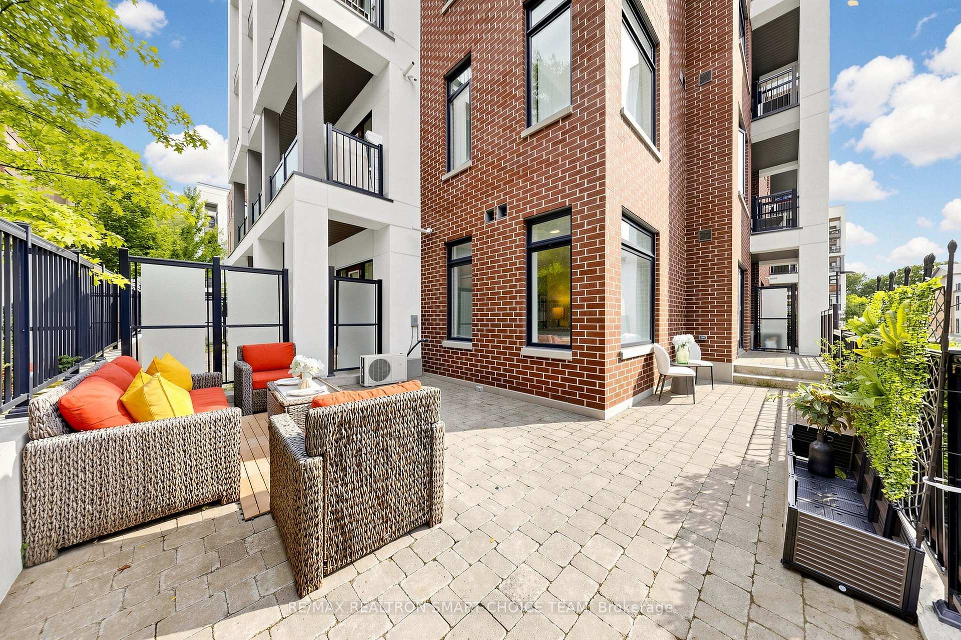 Photo 8 of Unit 108, 130 Canon Jackson Drive, North York, Beechborough-Greenbrook — HOMEH