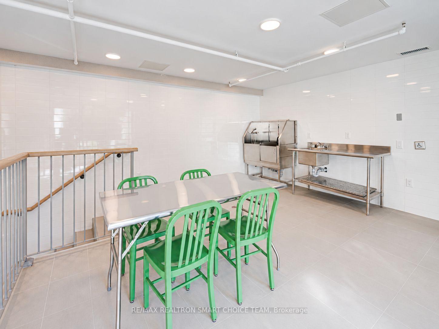 Photo 46 of Unit 108, 130 Canon Jackson Drive, North York, Beechborough-Greenbrook — HOMEH