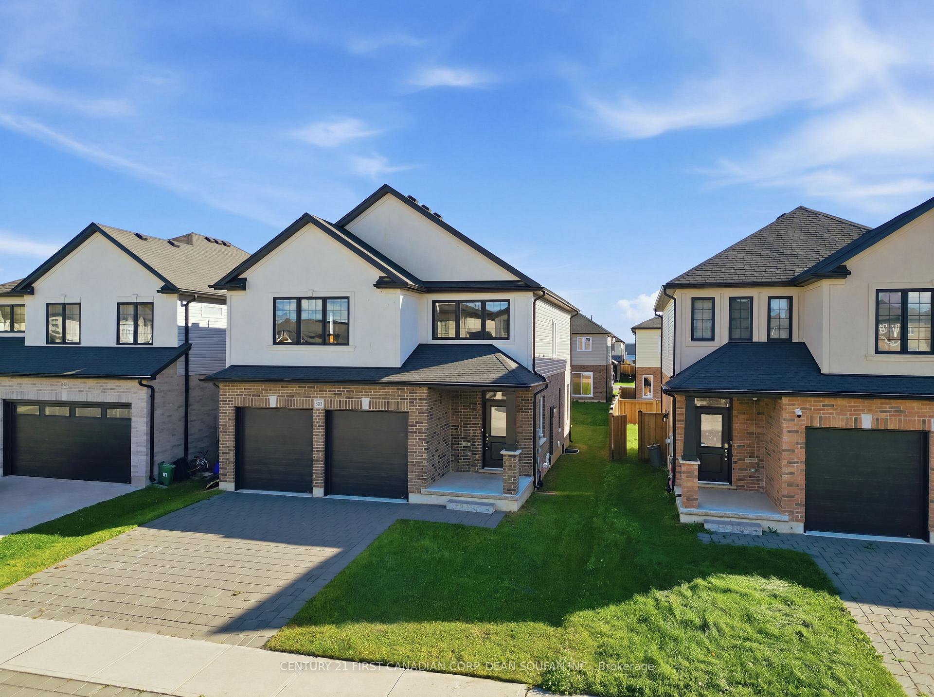 Photo 2 of 2943 Lemieux Walk, London, South W — HOMEH