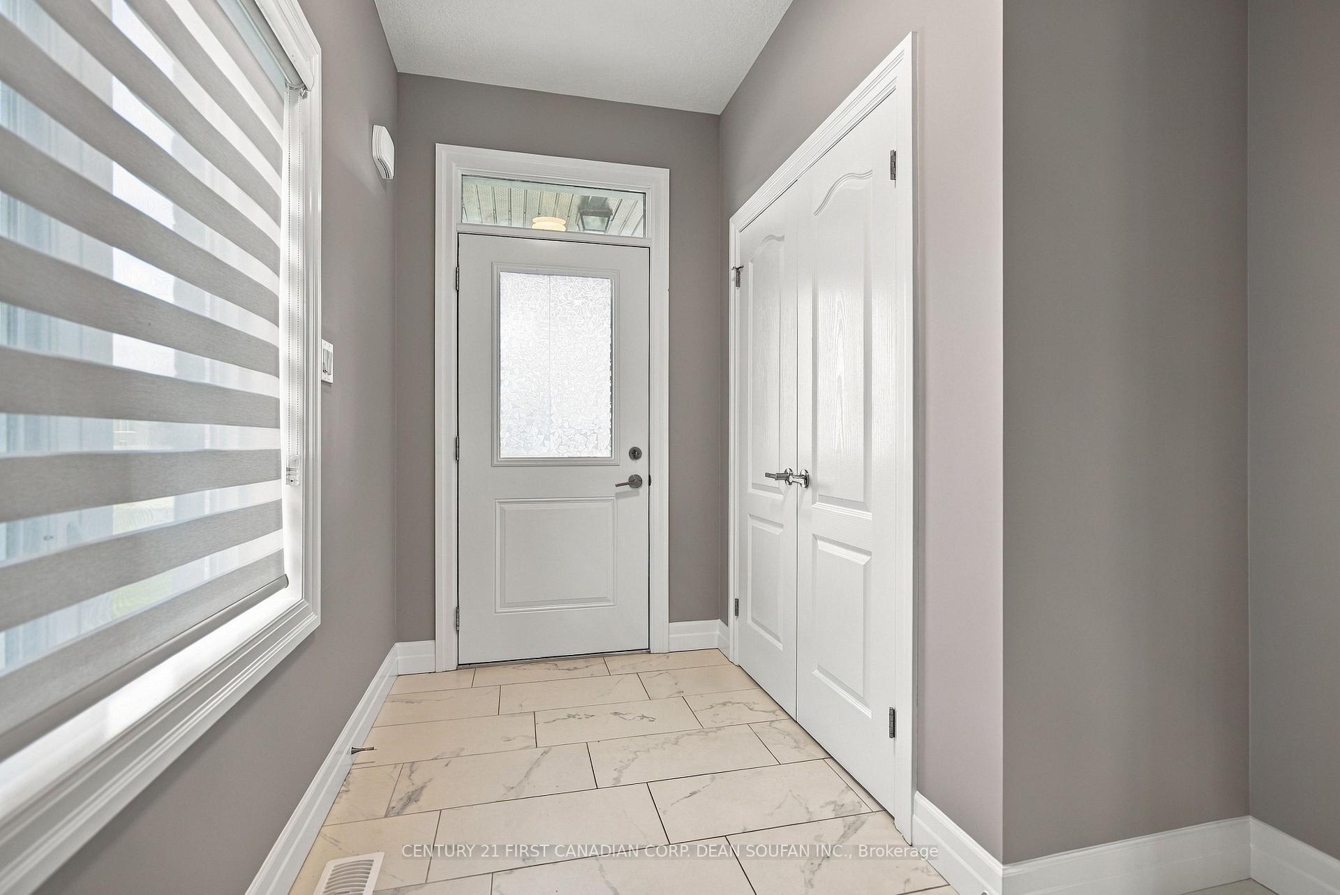 Photo 7 of 2943 Lemieux Walk, London, South W — HOMEH