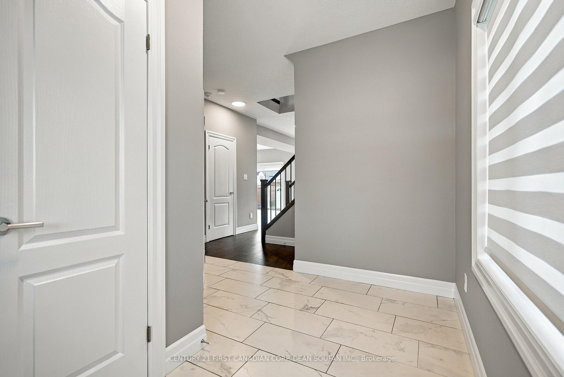 Photo 8 of 2943 Lemieux Walk, London, South W — HOMEH