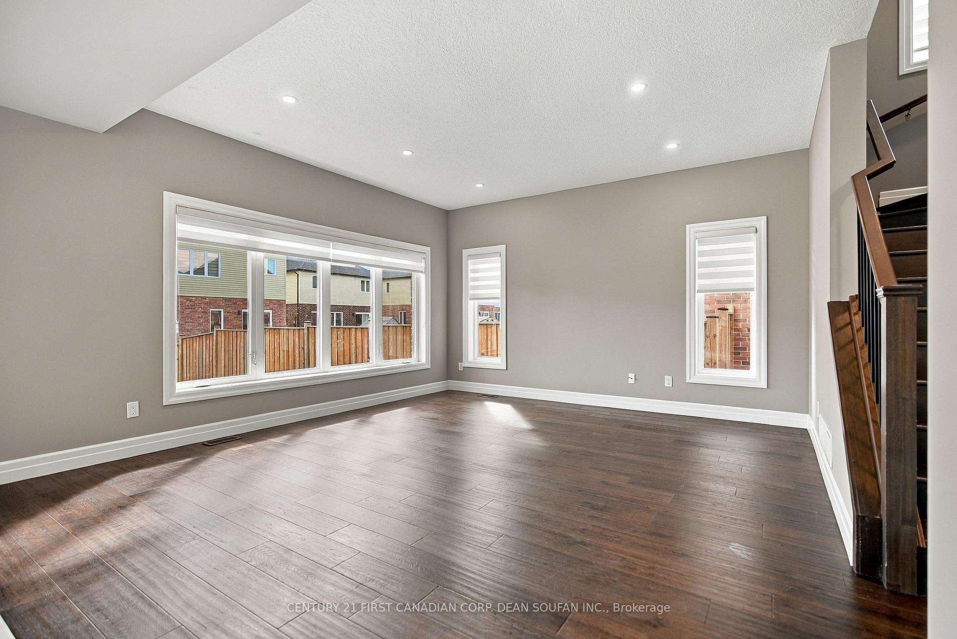 Photo 10 of 2943 Lemieux Walk, London, South W — HOMEH