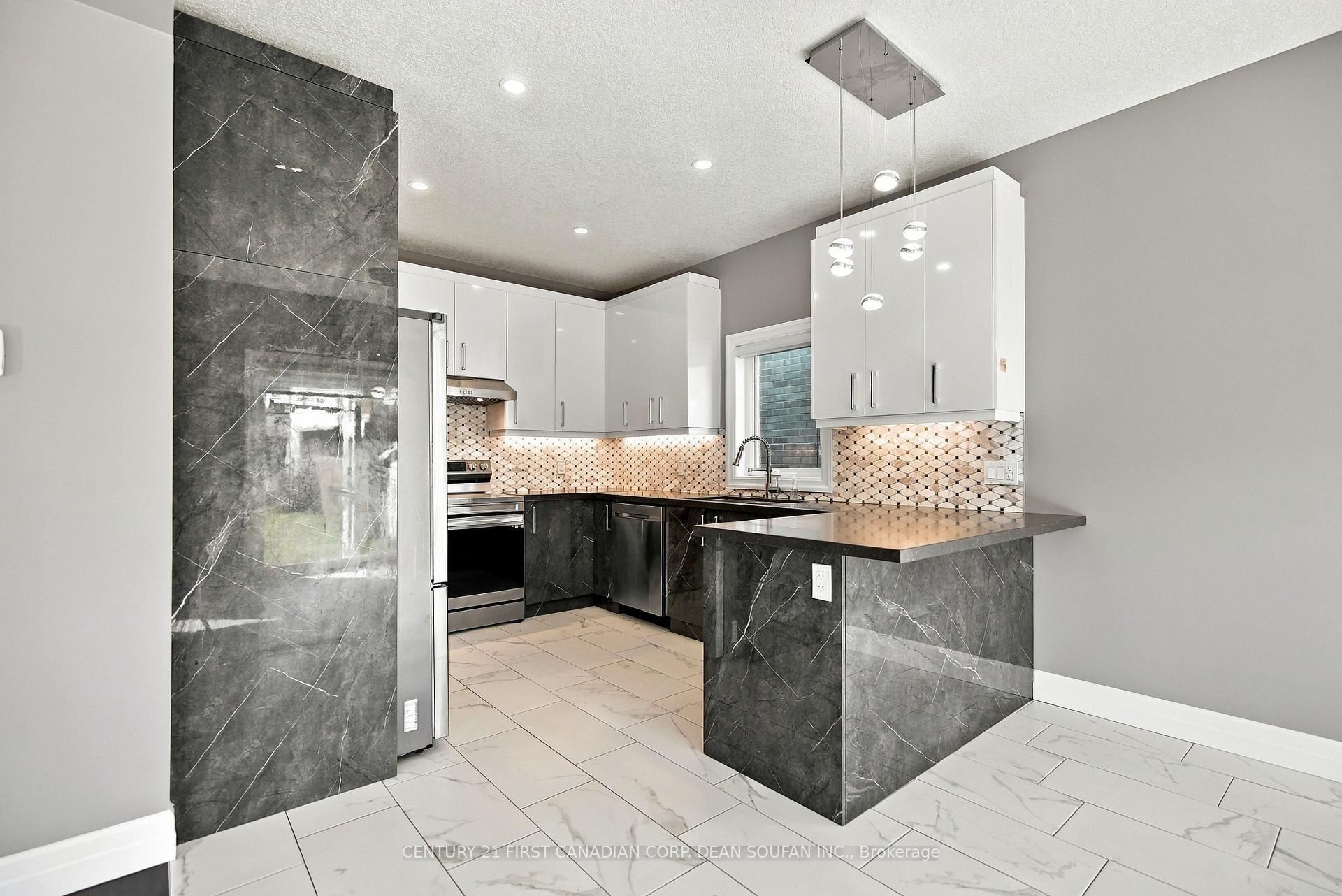 Photo 15 of 2943 Lemieux Walk, London, South W — HOMEH