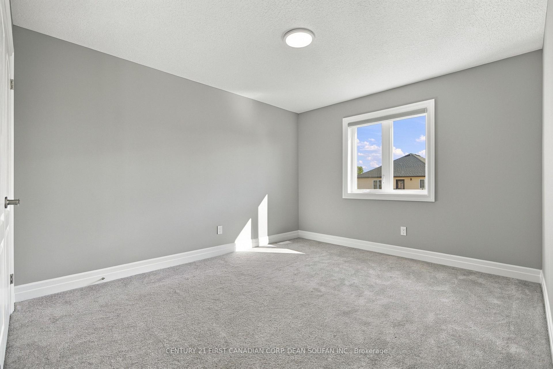 Photo 37 of 2943 Lemieux Walk, London, South W — HOMEH