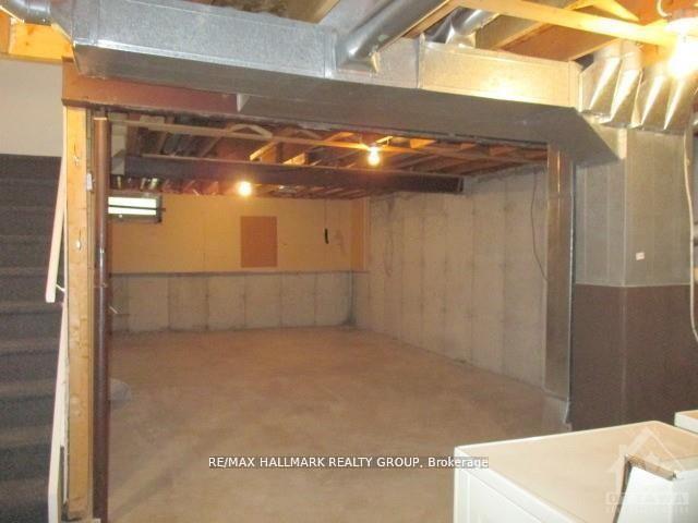 Photo 19 of 84 Paddington Private, Ottawa, Heron Gate/Industrial Park — HOMEH