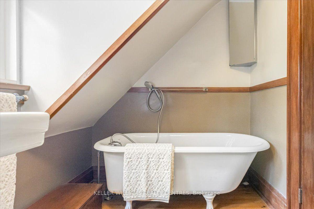 Photo 27 of 431 Eagle Street, Newmarket, Central Newmarket — HOMEH