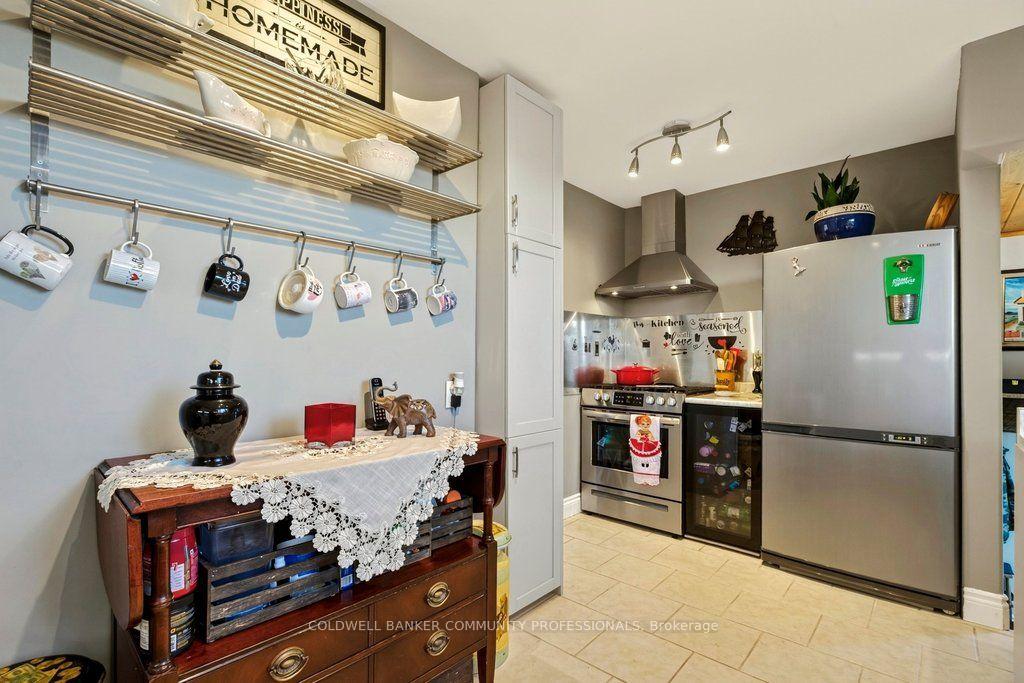 Photo 13 of 919 Ridge Road, Hamilton, Rural Stoney Creek — HOMEH