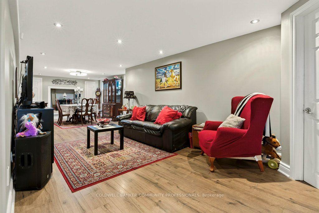 Photo 20 of 919 Ridge Road, Hamilton, Rural Stoney Creek — HOMEH