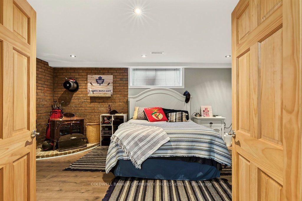 Photo 23 of 919 Ridge Road, Hamilton, Rural Stoney Creek — HOMEH