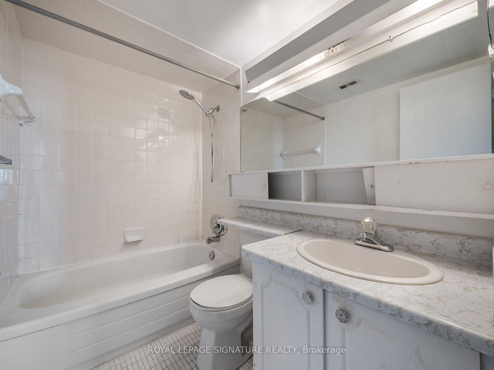Photo 19 of Unit 404, 130 Neptune Drive, Toronto, Englemount-Lawrence — HOMEH