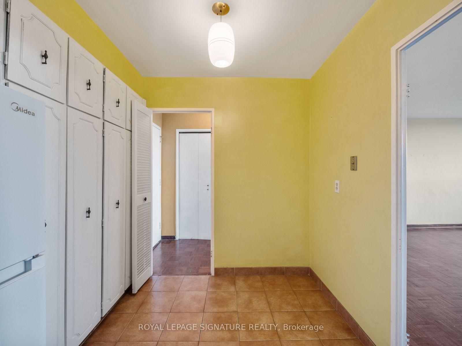 Photo 20 of Unit 404, 130 Neptune Drive, Toronto, Englemount-Lawrence — HOMEH