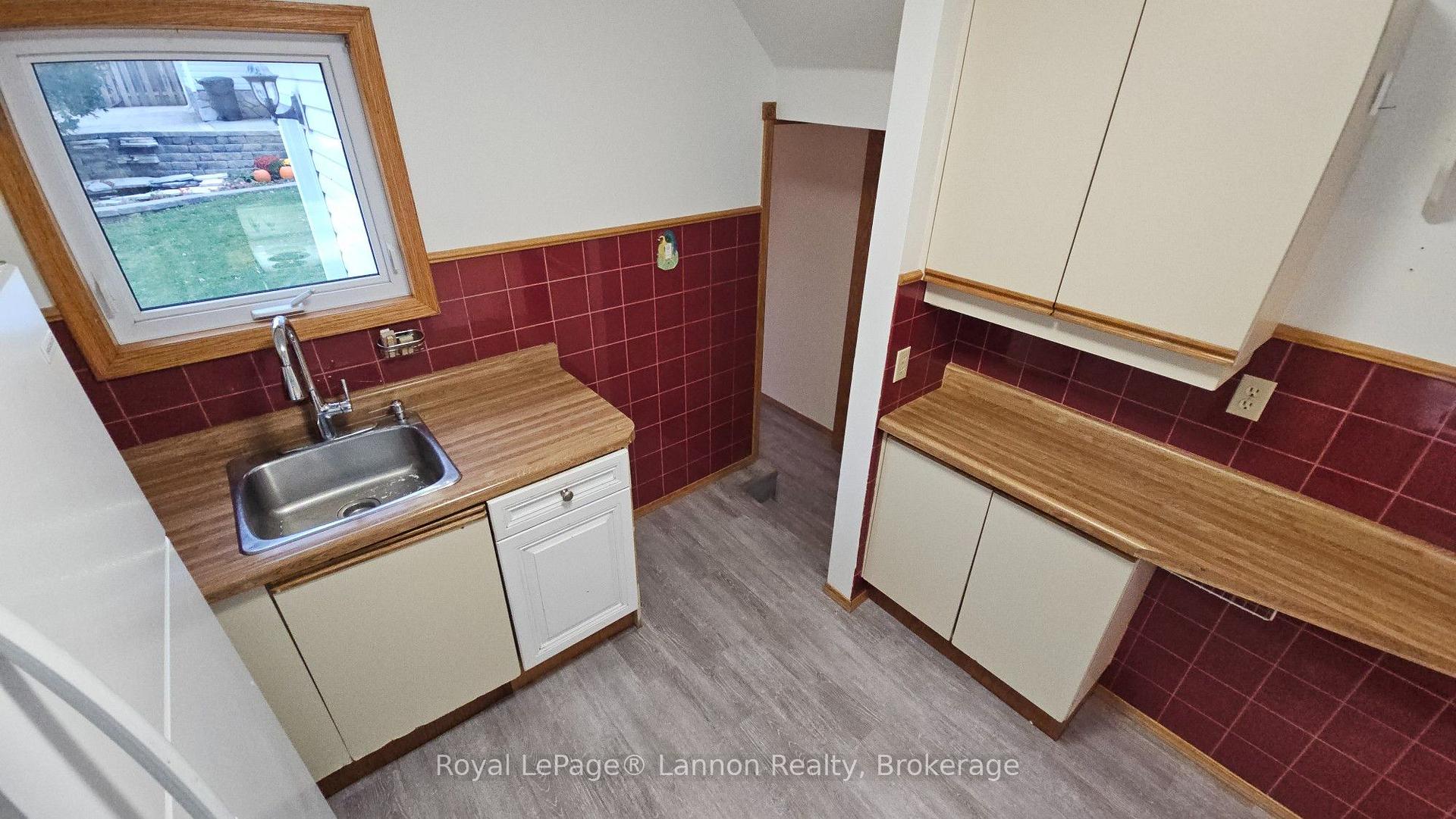 Photo 6 of 220 High Street S, Thunder Bay, Mariday Heights — HOMEH