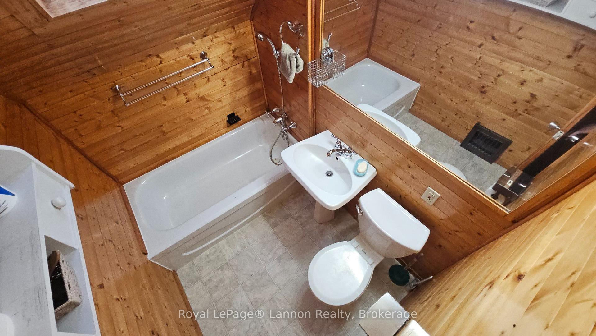 Photo 15 of 220 High Street S, Thunder Bay, Mariday Heights — HOMEH