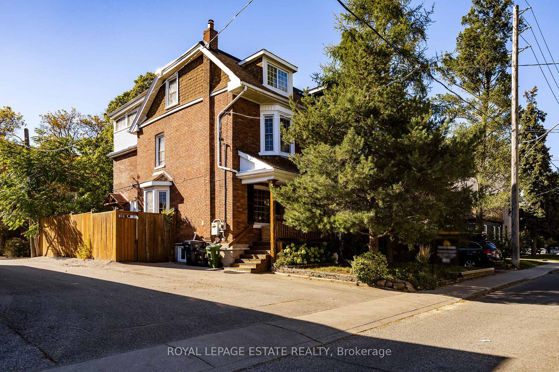 Photo 39 of 74 Edwin Avenue, Toronto, Dovercourt-Wallace Emerson-Junction — HOMEH