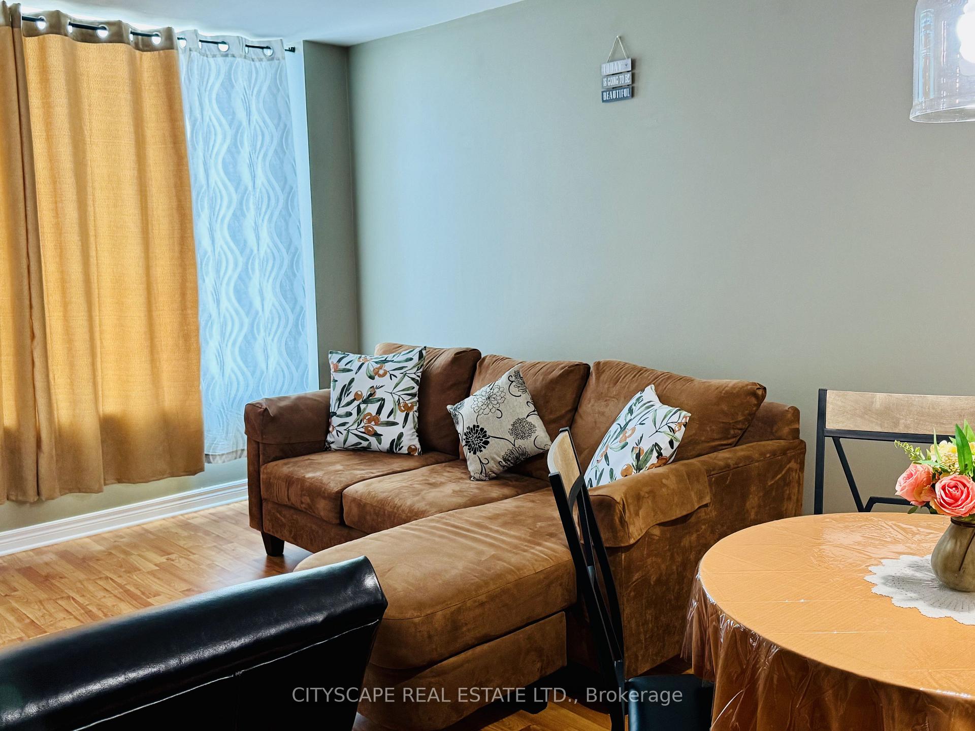 Photo 4 of Unit 5F, 540 Ouellette Avenue, Windsor — HOMEH