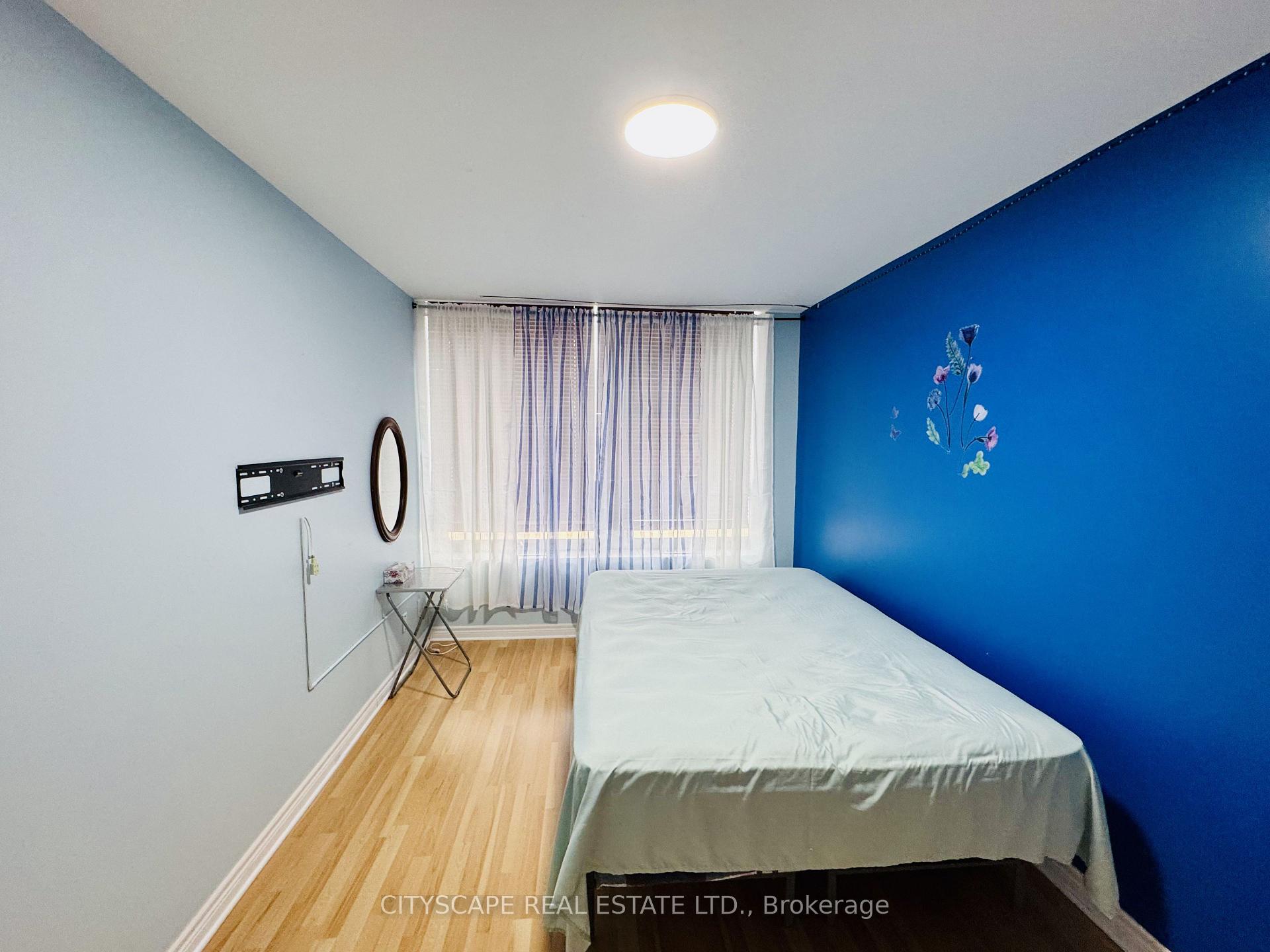 Photo 7 of Unit 5F, 540 Ouellette Avenue, Windsor — HOMEH