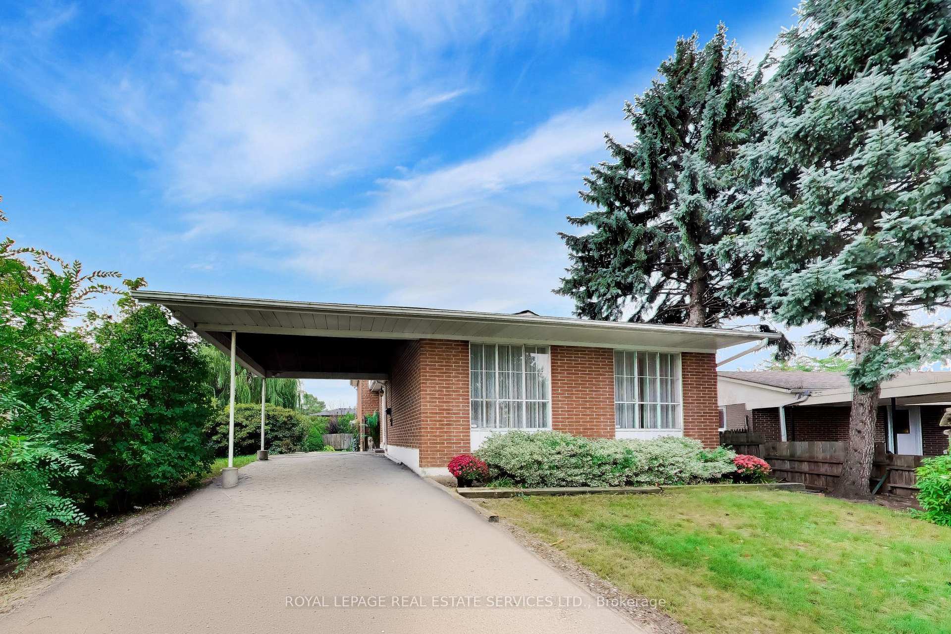 Photo of 24 Elmvale Crescent