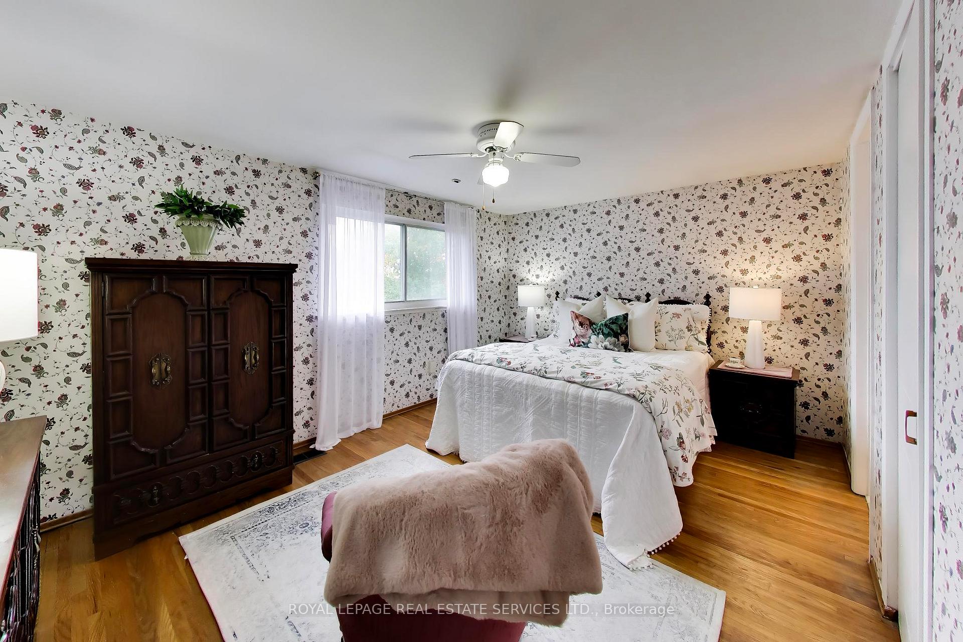 Photo 9 of 24 Elmvale Crescent, Etobicoke, West Humber-Clairville — HOMEH