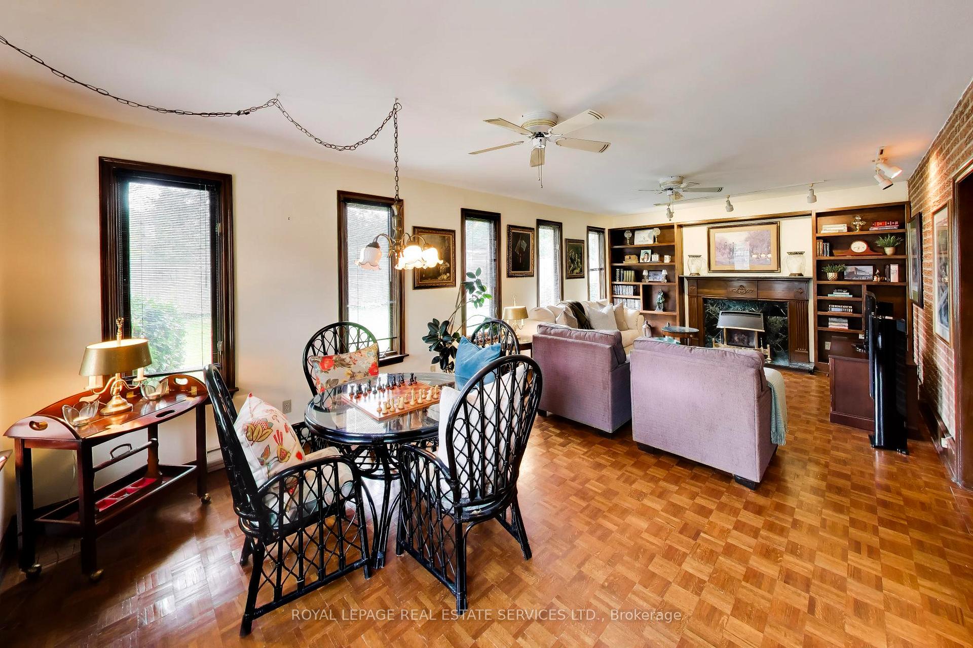 Photo 14 of 24 Elmvale Crescent, Etobicoke, West Humber-Clairville — HOMEH