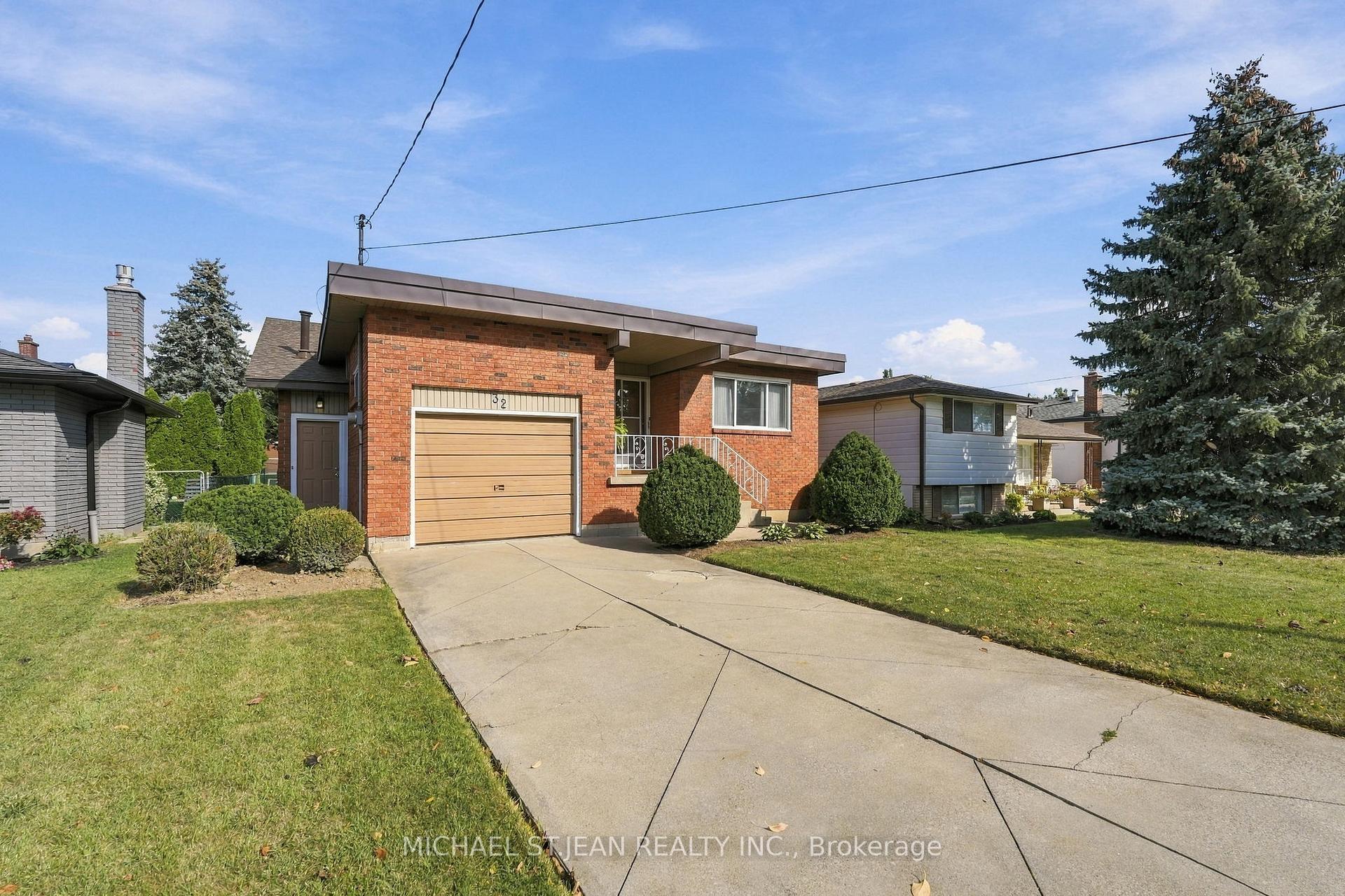Photo 2 of 32 San Fernando Drive, Hamilton, Buchanan — HOMEH