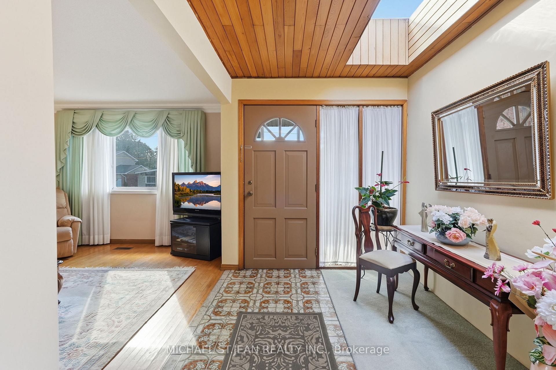 Photo 7 of 32 San Fernando Drive, Hamilton, Buchanan — HOMEH