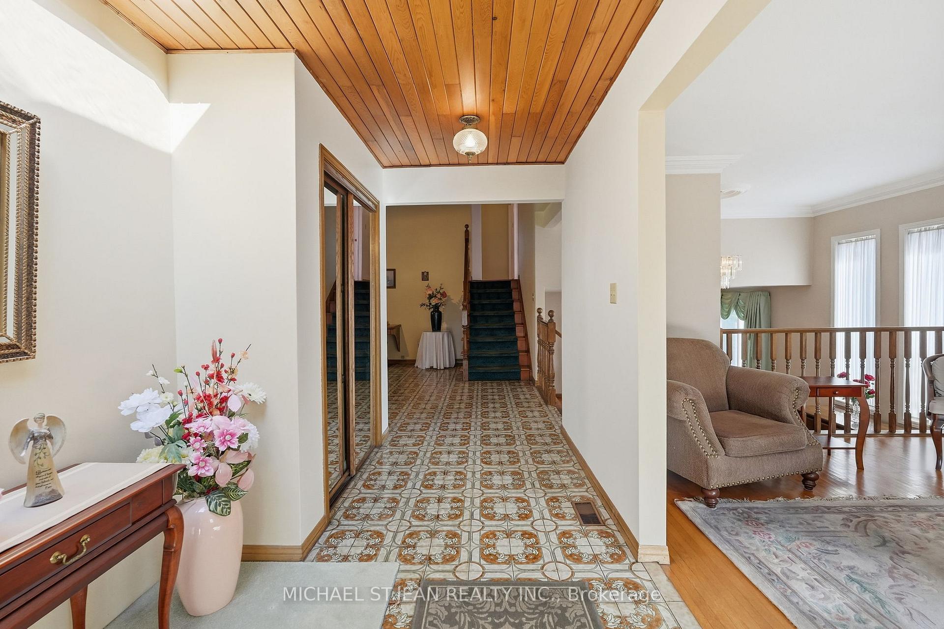 Photo 8 of 32 San Fernando Drive, Hamilton, Buchanan — HOMEH