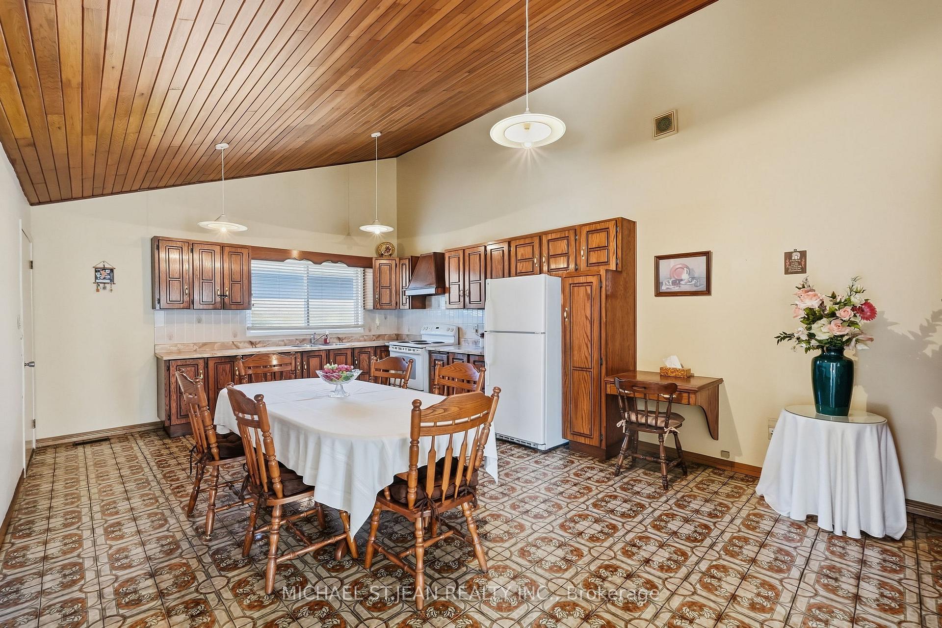 Photo 12 of 32 San Fernando Drive, Hamilton, Buchanan — HOMEH