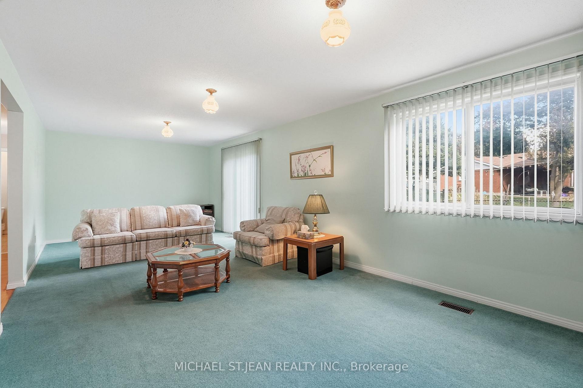 Photo 31 of 32 San Fernando Drive, Hamilton, Buchanan — HOMEH