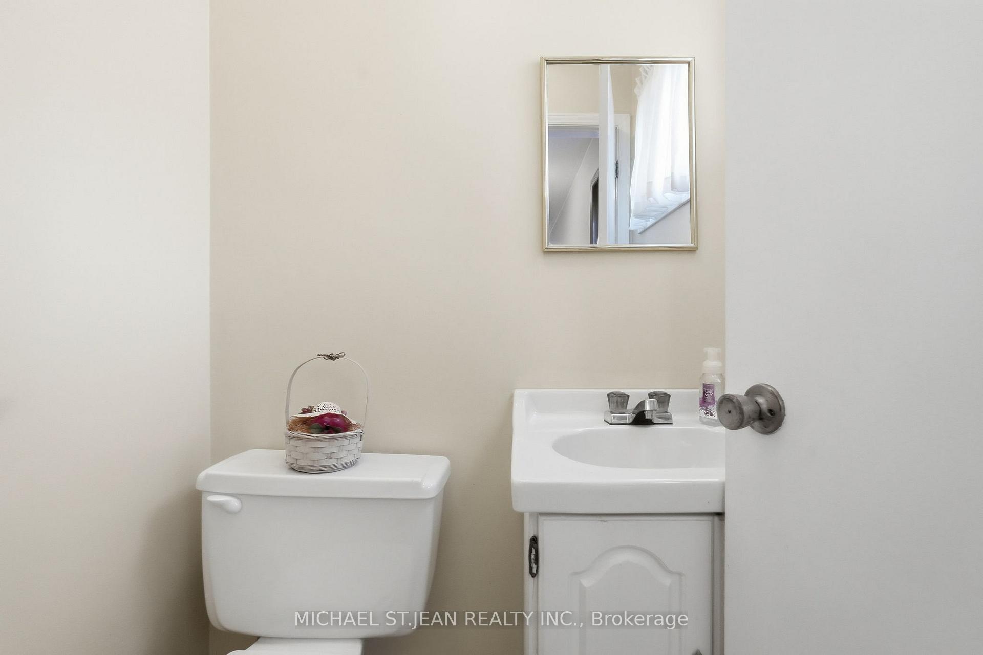Photo 35 of 32 San Fernando Drive, Hamilton, Buchanan — HOMEH
