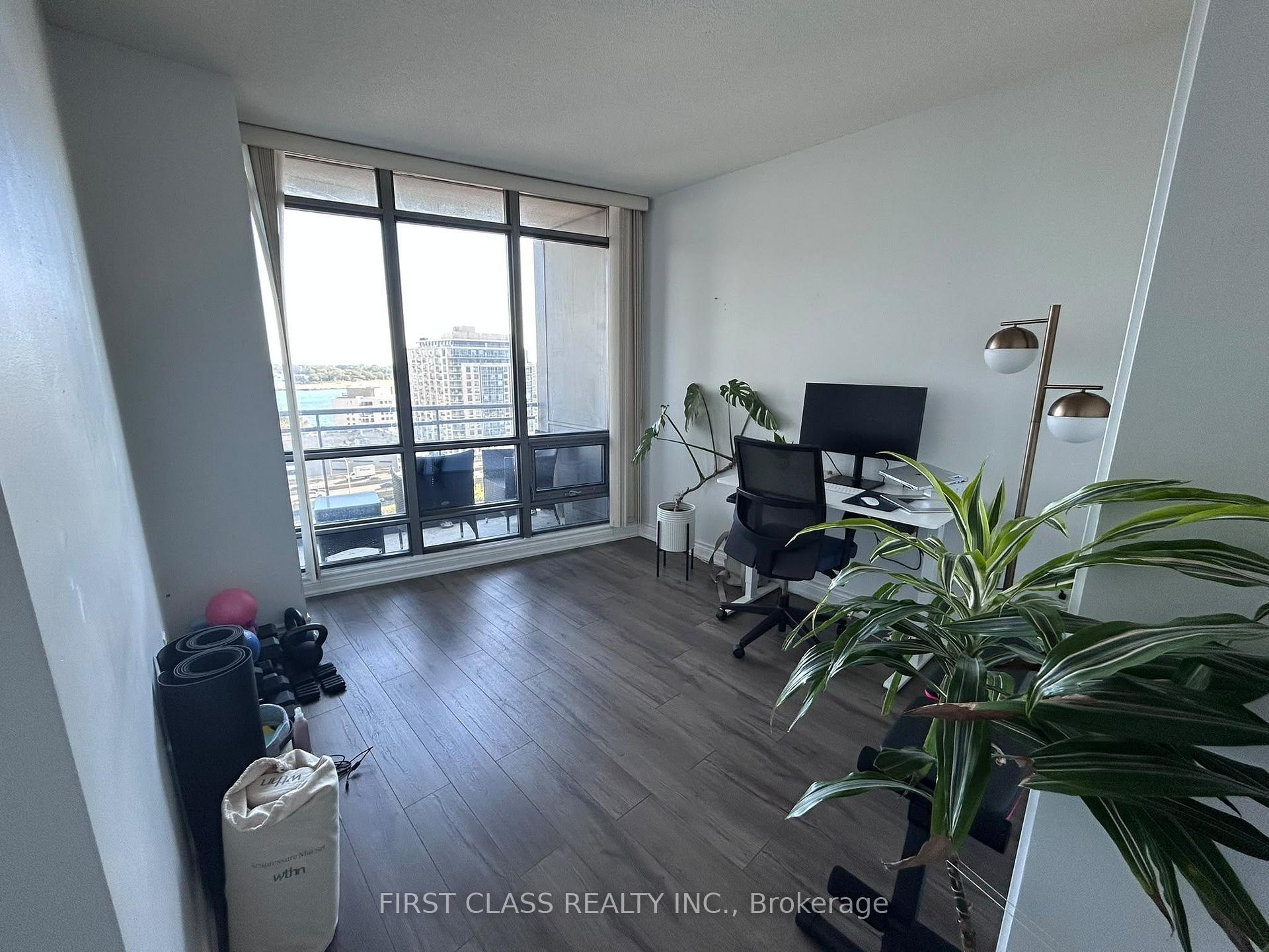 Front of Unit 1601, 3 Navy Wharf Court S