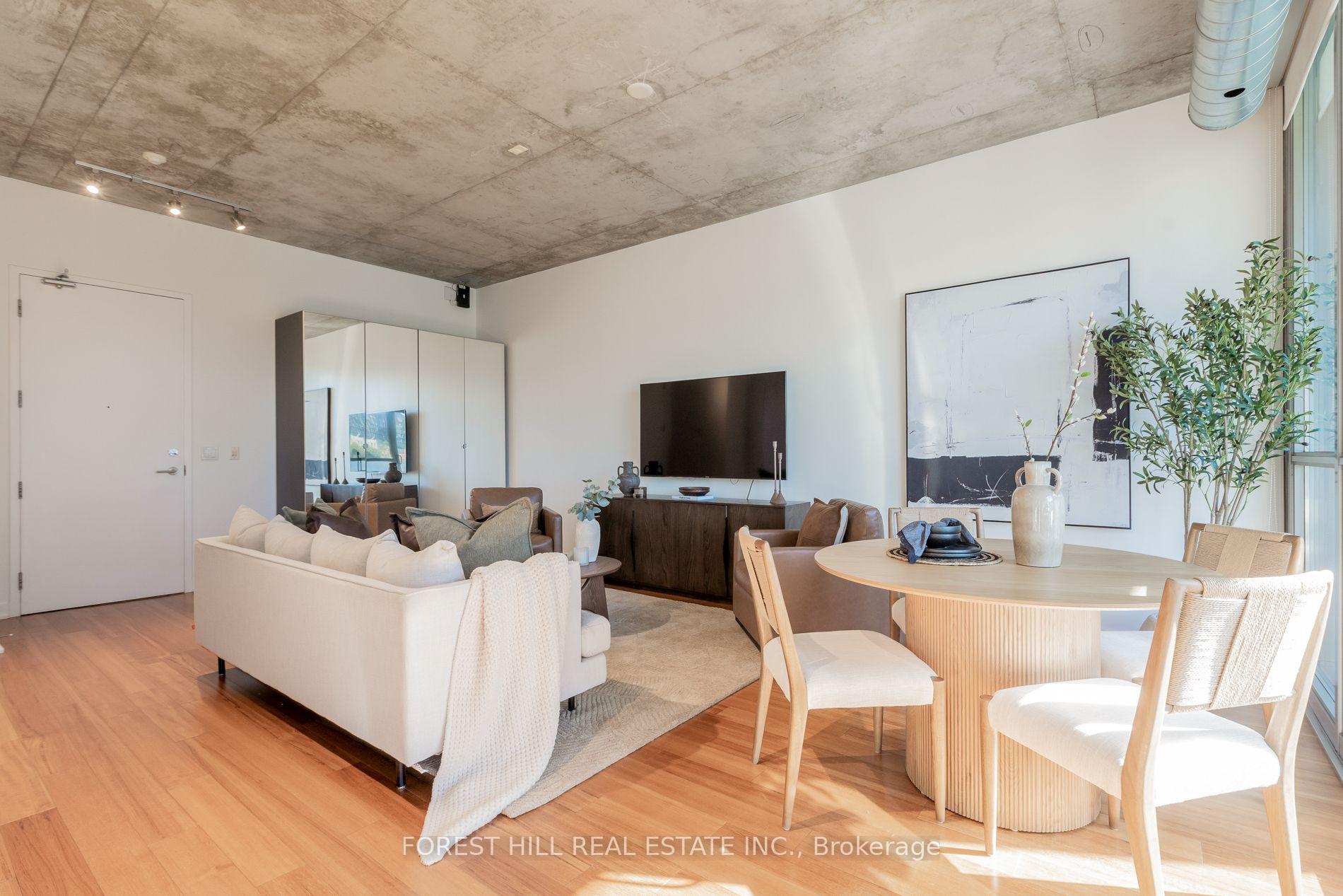 Photo 8 of Unit 415, 60 Bathurst Street, Toronto, Niagara — HOMEH