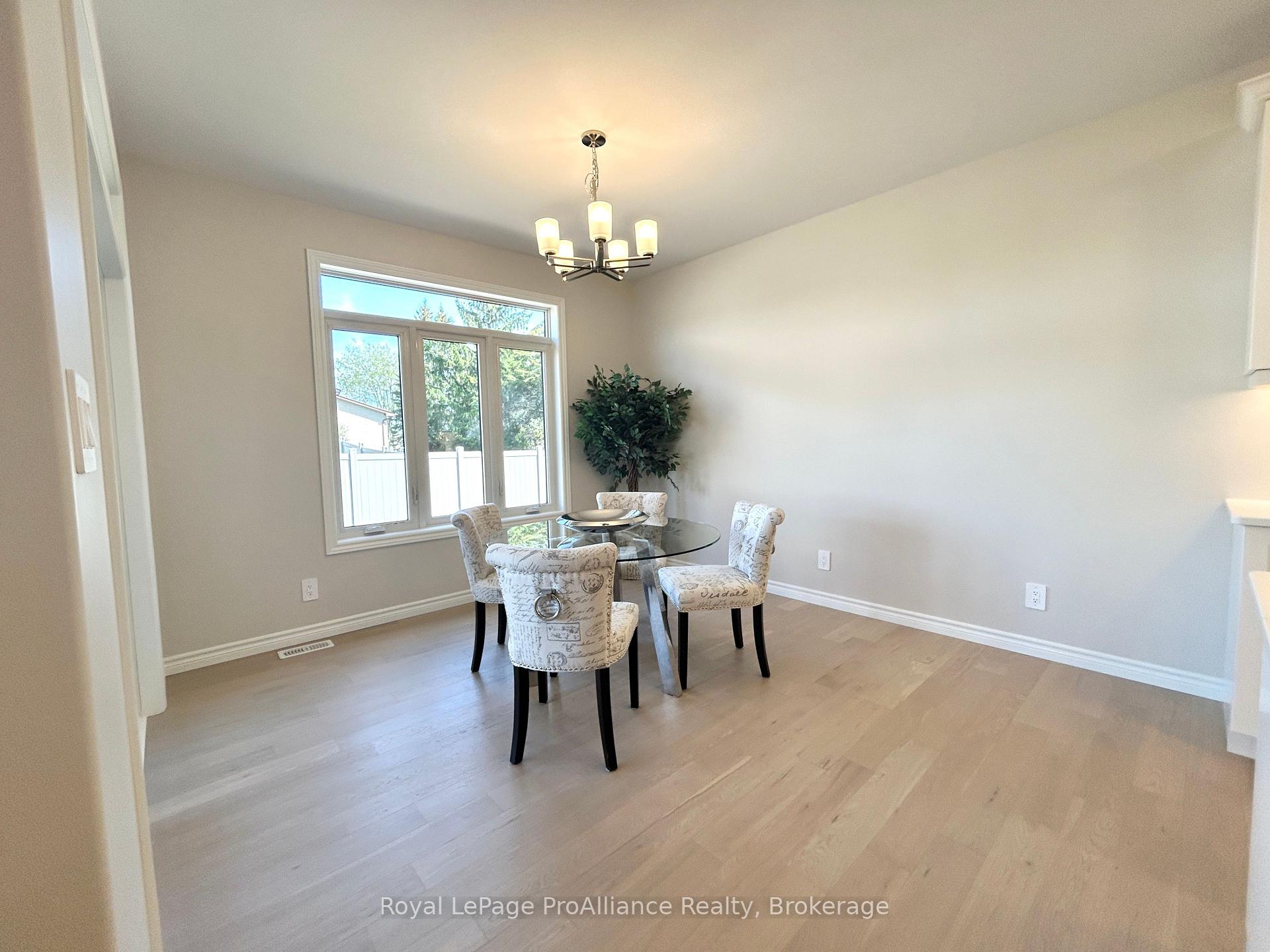 Photo 10 of 57 Cottonwood Drive, Belleville, Thurlow Ward — HOMEH