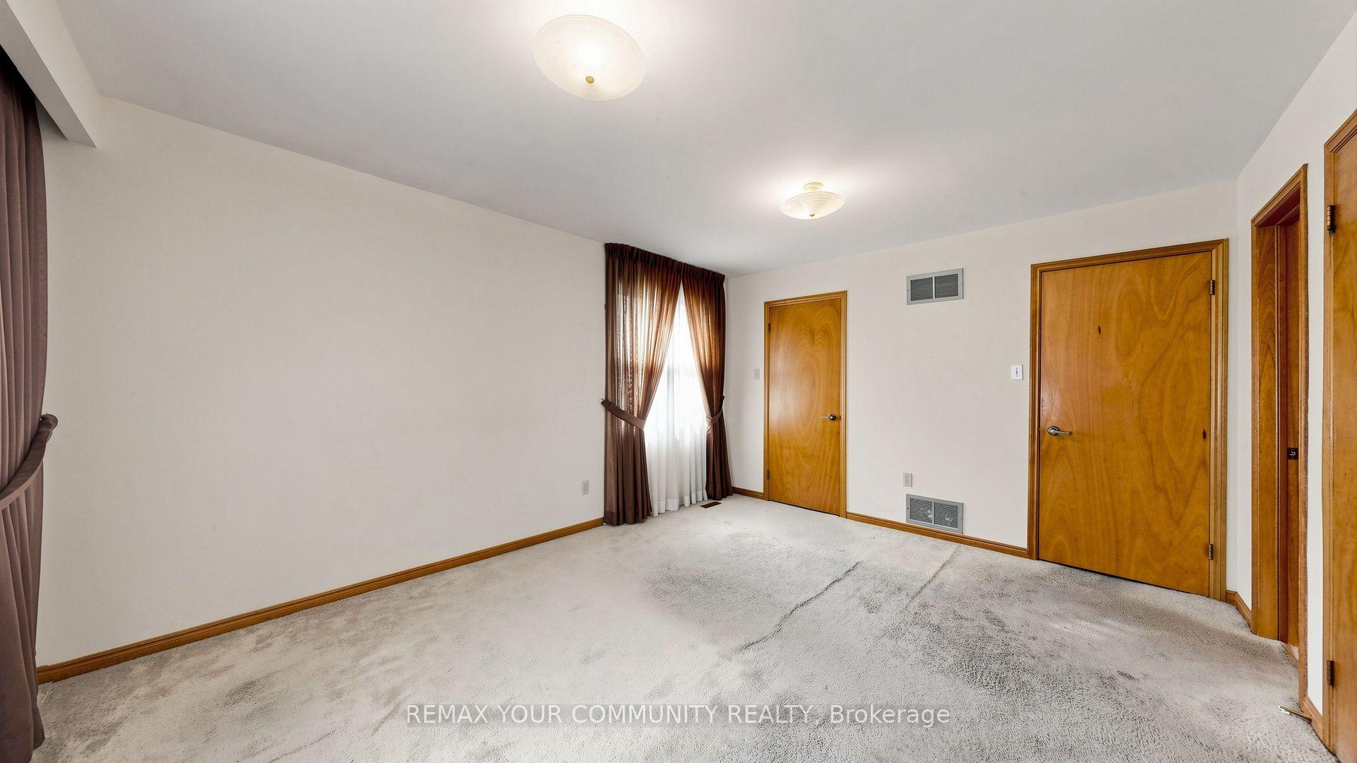 Photo 26 of 2 Trimontium Crescent, Toronto, East York — HOMEH