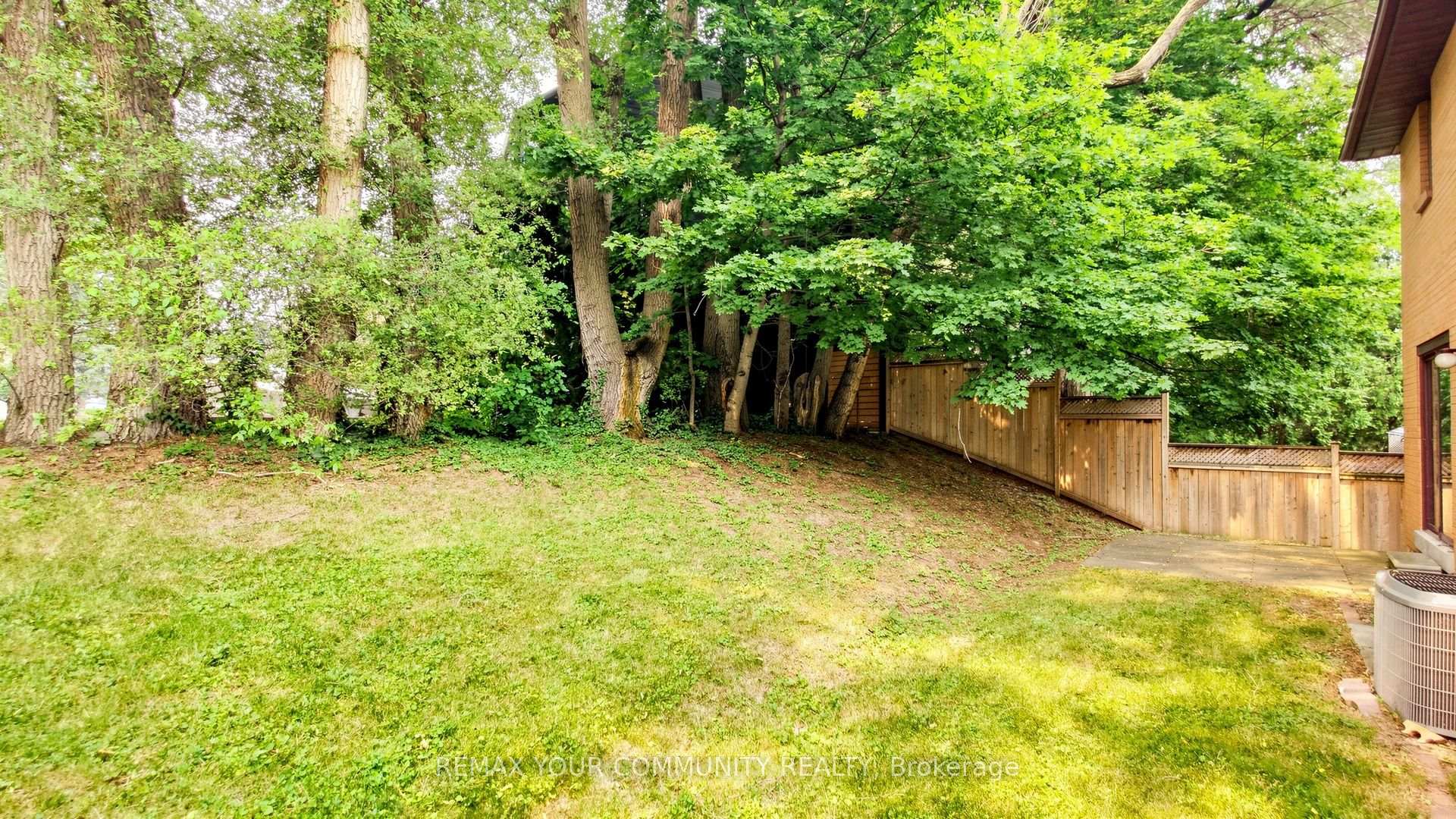 Photo 48 of 2 Trimontium Crescent, Toronto, East York — HOMEH