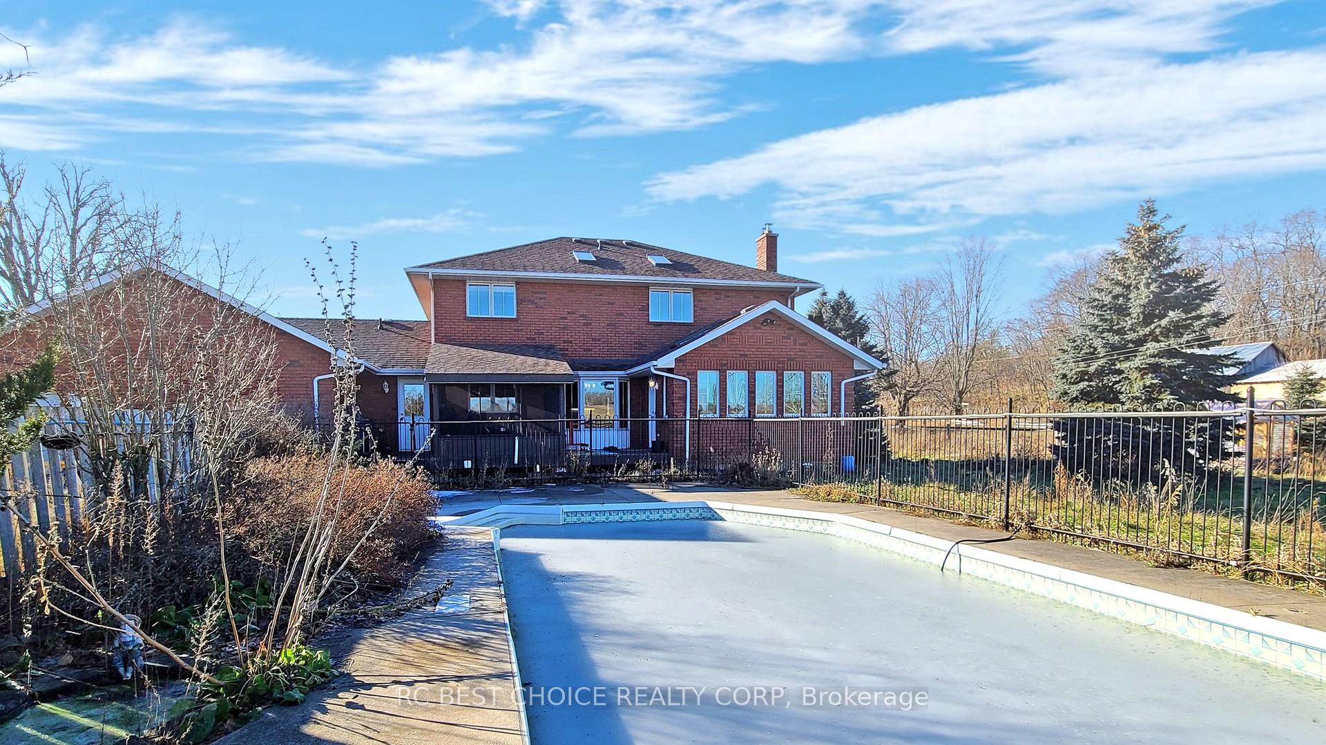 Photo 4 of 571 Hickory Beach Road, Kawartha Lakes, Verulam — HOMEH