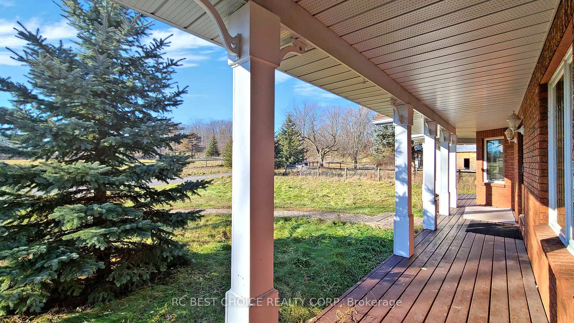 Photo 9 of 571 Hickory Beach Road, Kawartha Lakes, Verulam — HOMEH
