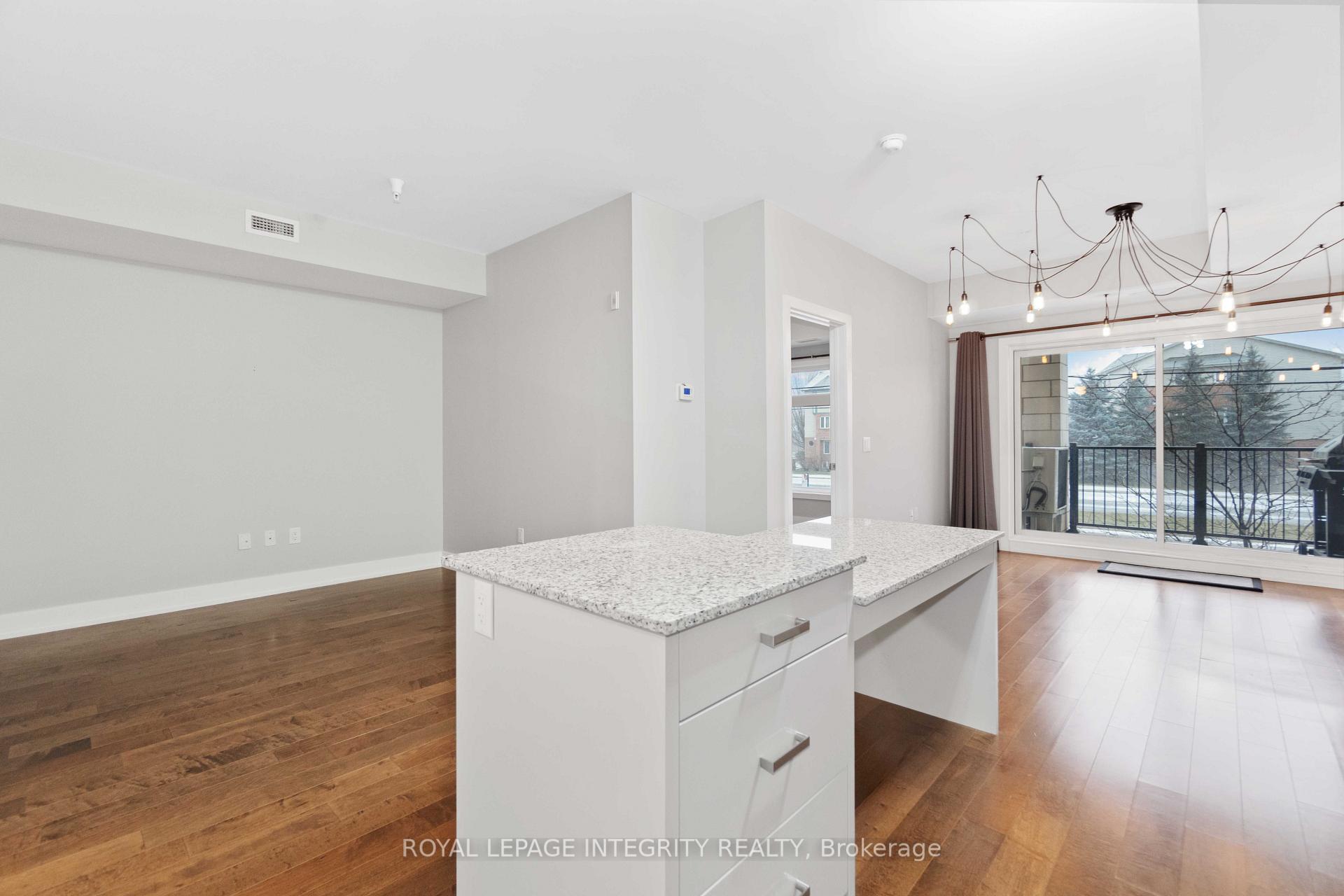 Photo 12 of Unit 213, 2785 Baseline Road, Ottawa, Redwood Park — HOMEH
