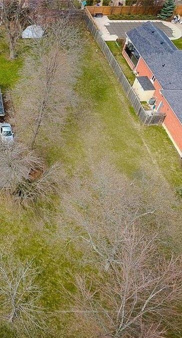 Photo 4 of 9788 Twenty Road W, Hamilton, Villages of Glancaster — HOMEH