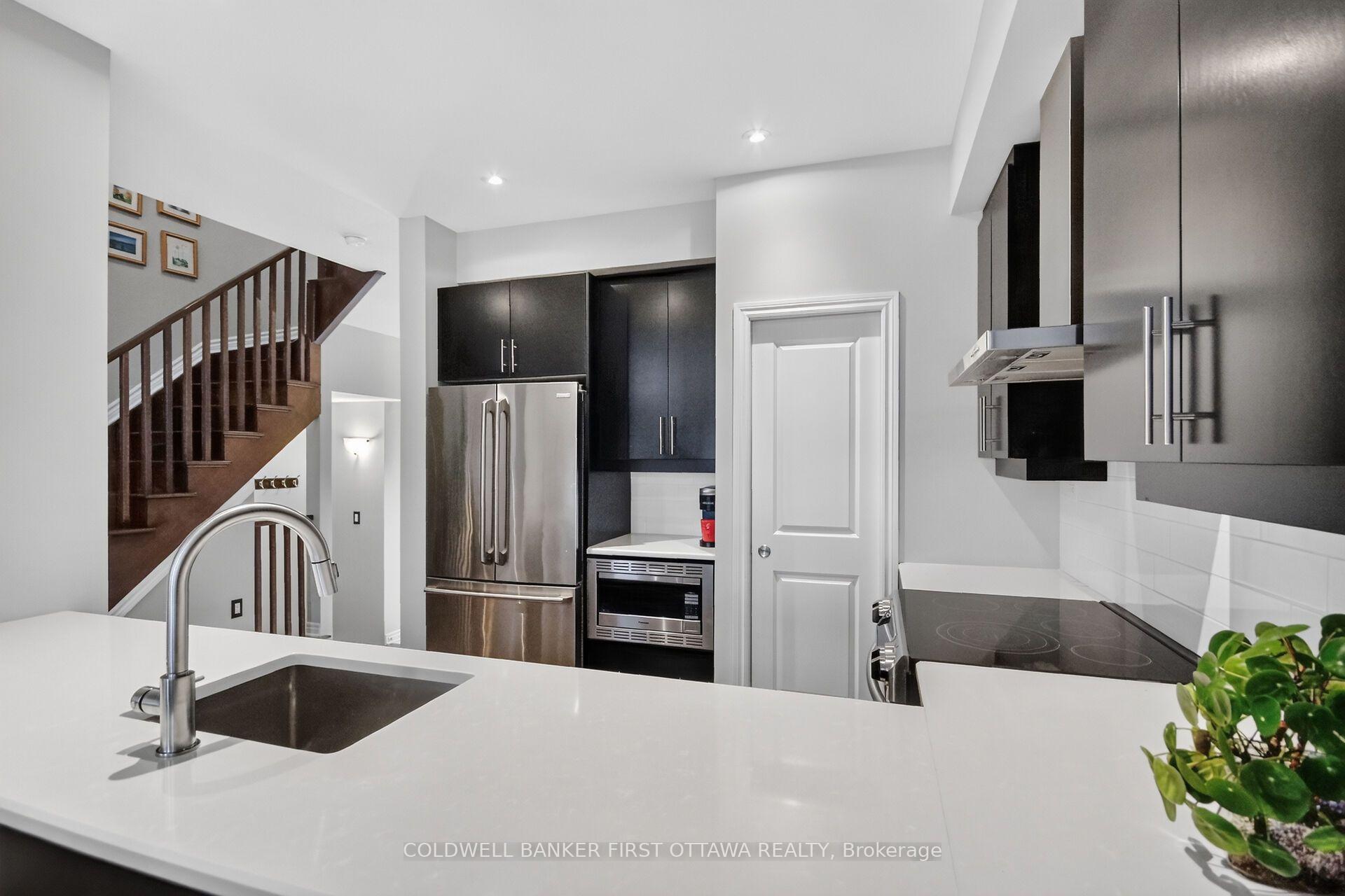 Photo 17 of 184 Mattingly Way, Ottawa, Riverside South/Gloucester Glen — HOMEH