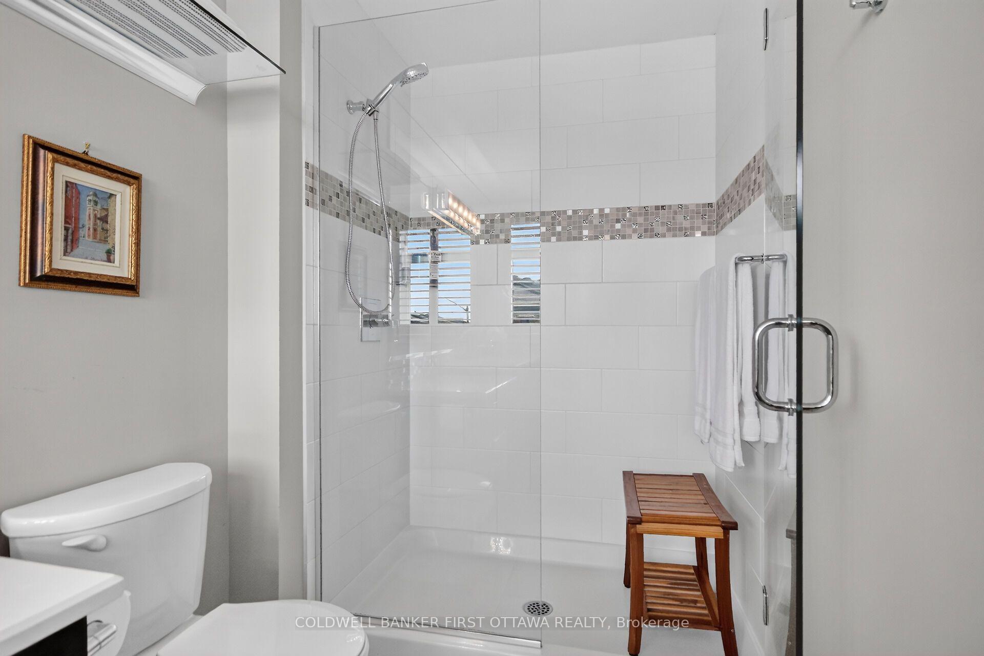 Photo 29 of 184 Mattingly Way, Ottawa, Riverside South/Gloucester Glen — HOMEH