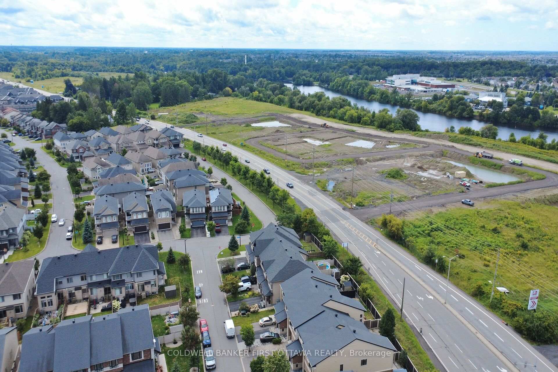 Photo 45 of 184 Mattingly Way, Ottawa, Riverside South/Gloucester Glen — HOMEH