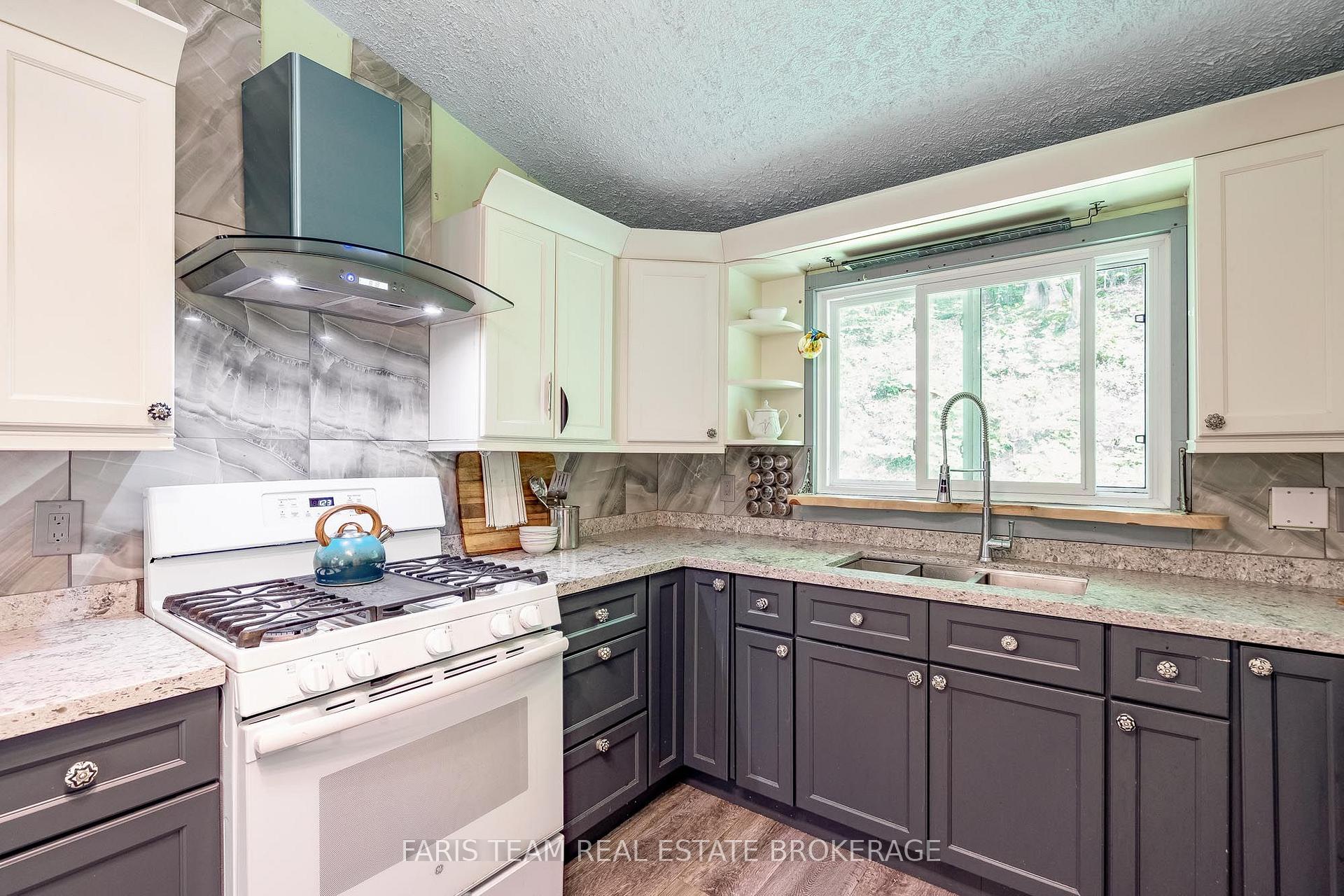 Photo 7 of 103 Silver Birch Drive, Tiny, Rural Tiny — HOMEH