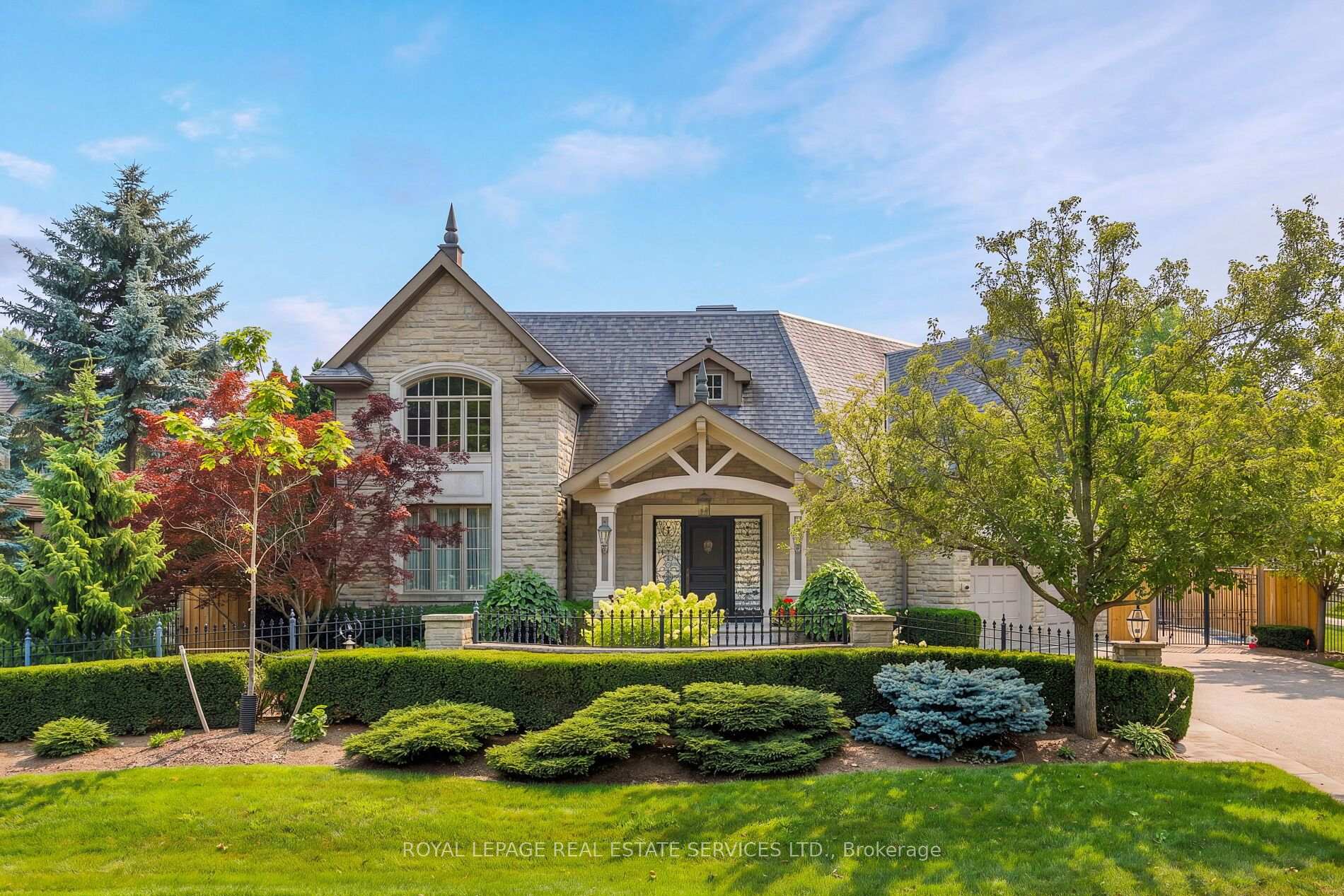 Photo of 70 Shorewood Place