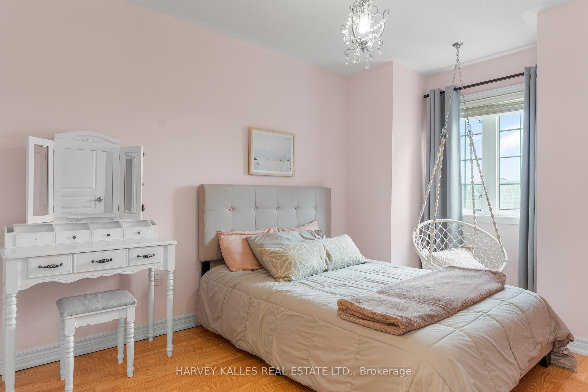 Photo 20 of 57 Elderbrook Crescent, Vaughan, Patterson — HOMEH