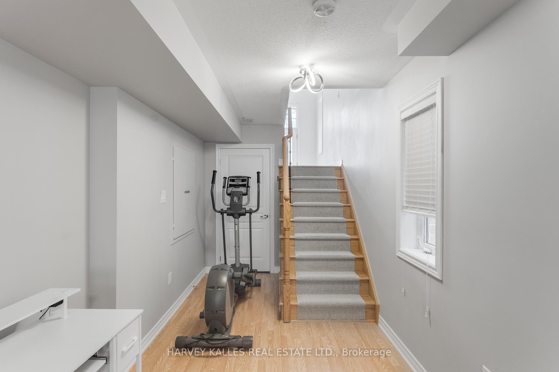 Photo 22 of 57 Elderbrook Crescent, Vaughan, Patterson — HOMEH