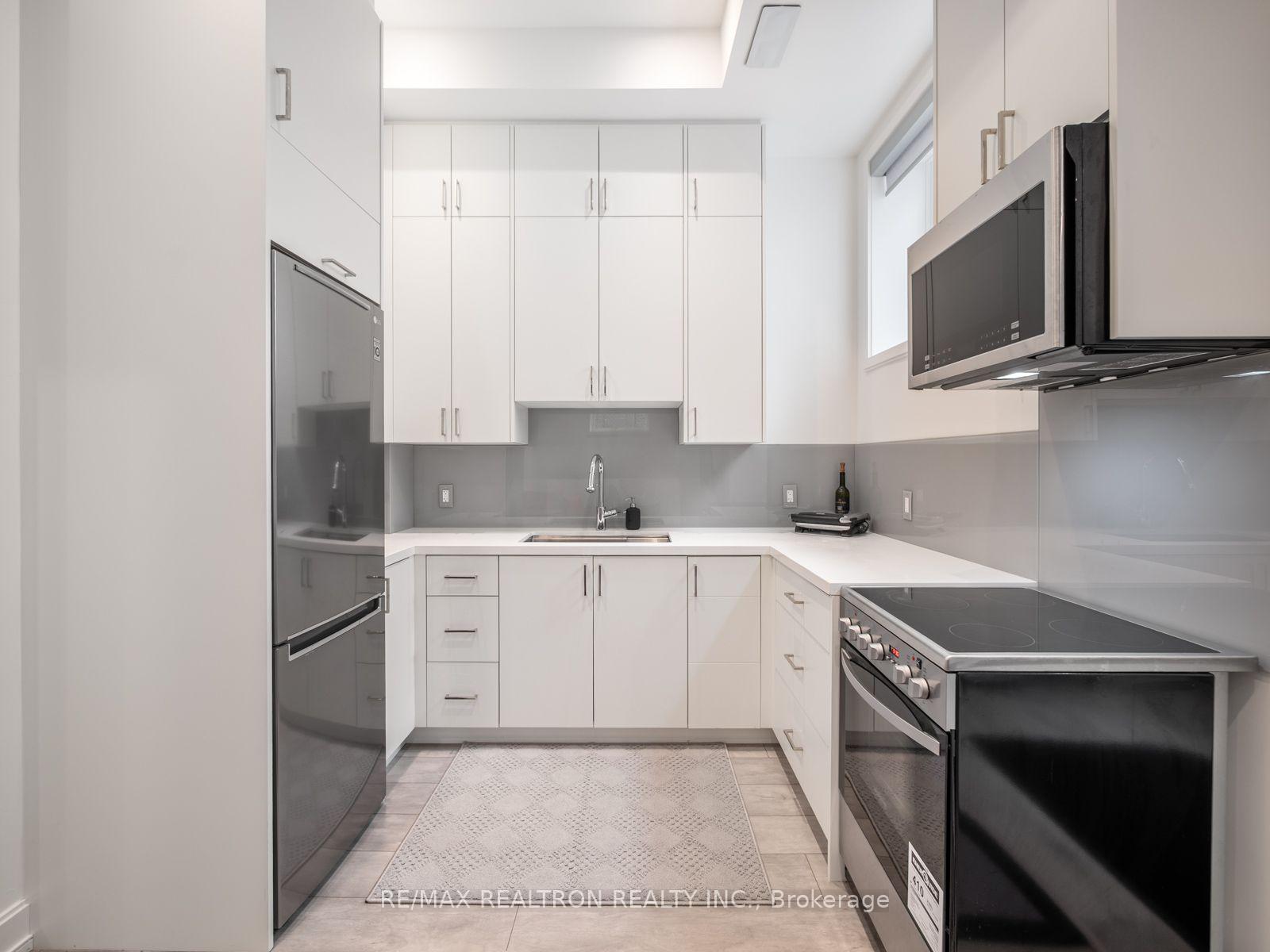Photo 20 of Unit Lower, 10 Katherine Road, North York, Downsview-Roding-CFB — HOMEH