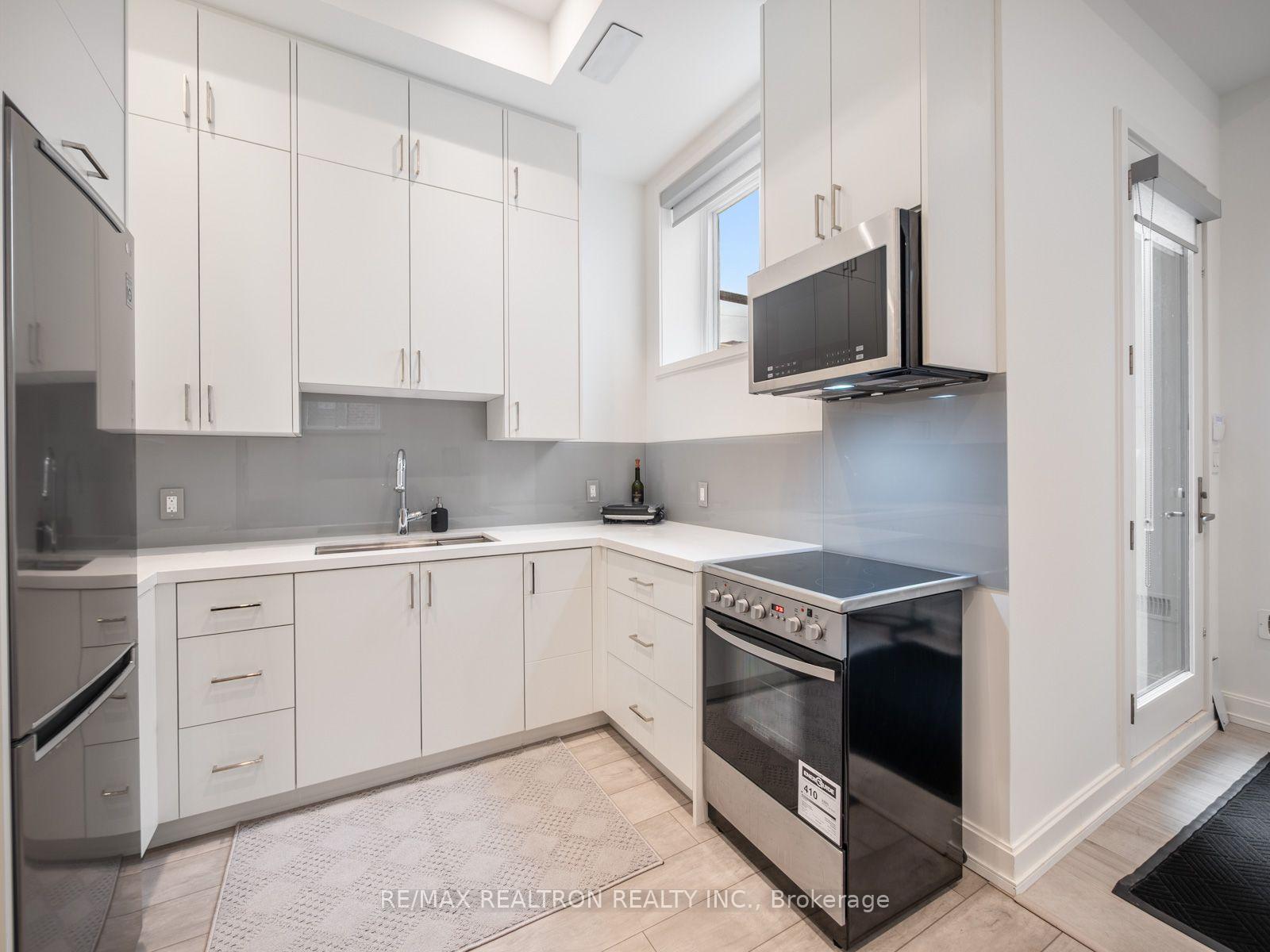 Photo 24 of Unit Lower, 10 Katherine Road, North York, Downsview-Roding-CFB — HOMEH