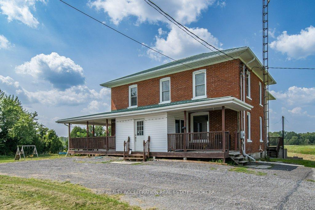 Photo of 595 Craigen Road